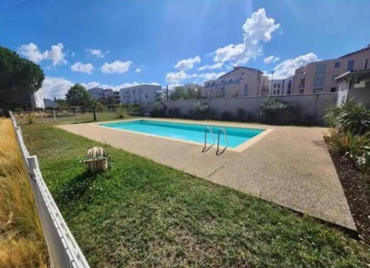 Le Courvoisy, Studio Avec Piscine, Pres Groupama Stadium Et Salle Arena メイジュー エクステリア 写真